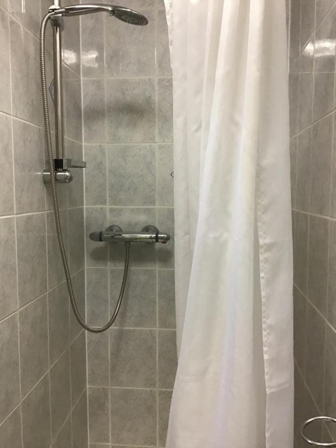 Trevelyan Hotel イルフォード エクステリア 写真