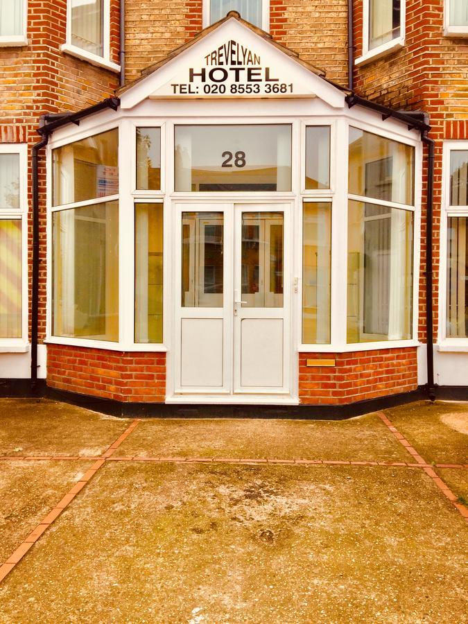 Trevelyan Hotel イルフォード エクステリア 写真