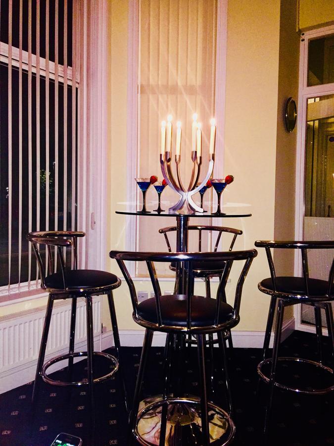 Trevelyan Hotel イルフォード エクステリア 写真