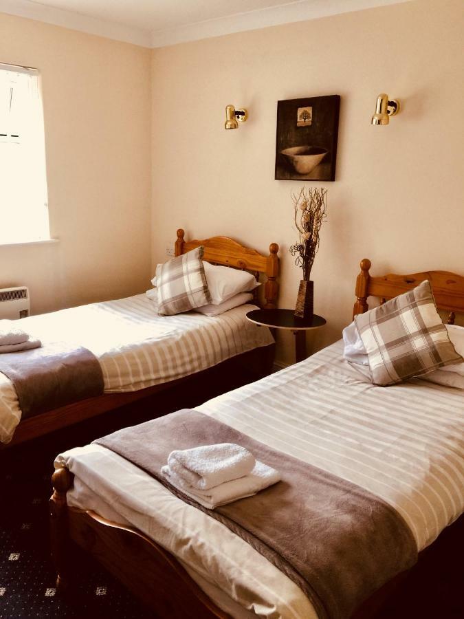 Trevelyan Hotel イルフォード エクステリア 写真